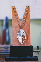 Load image into Gallery viewer, &#39;Docking&#39; pendant
